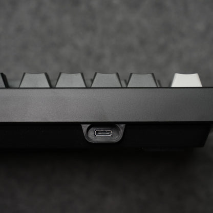 Tastiera meccanica gaming personalizzata Akko 5075 V3 75% ANSI-US con manopola del volume, hot-swappable, RGB, USB Type-C/2.4g e BT5.0 tri-mode