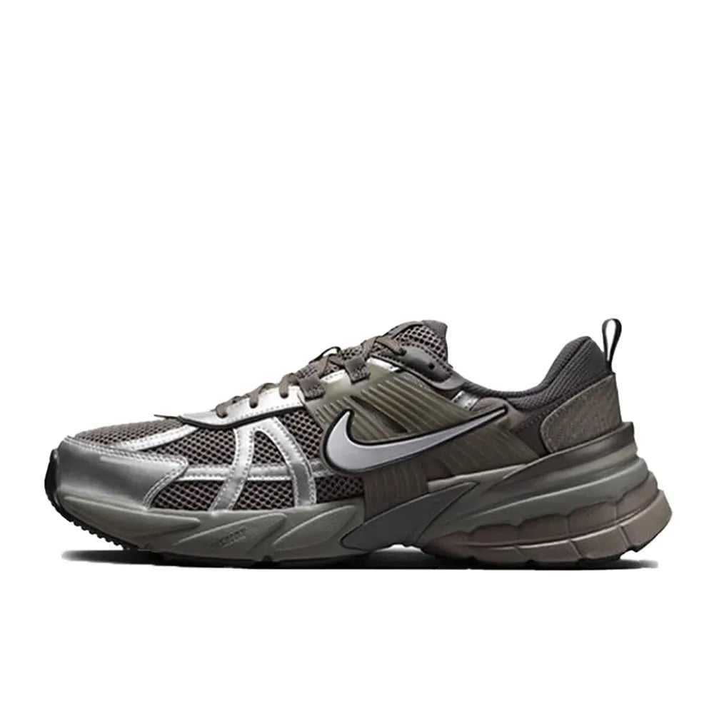 Nike V2K Run Sneakers Iconic Architecture Responsive Feel Modern Lifestyle Essential Unisex FD0736-005