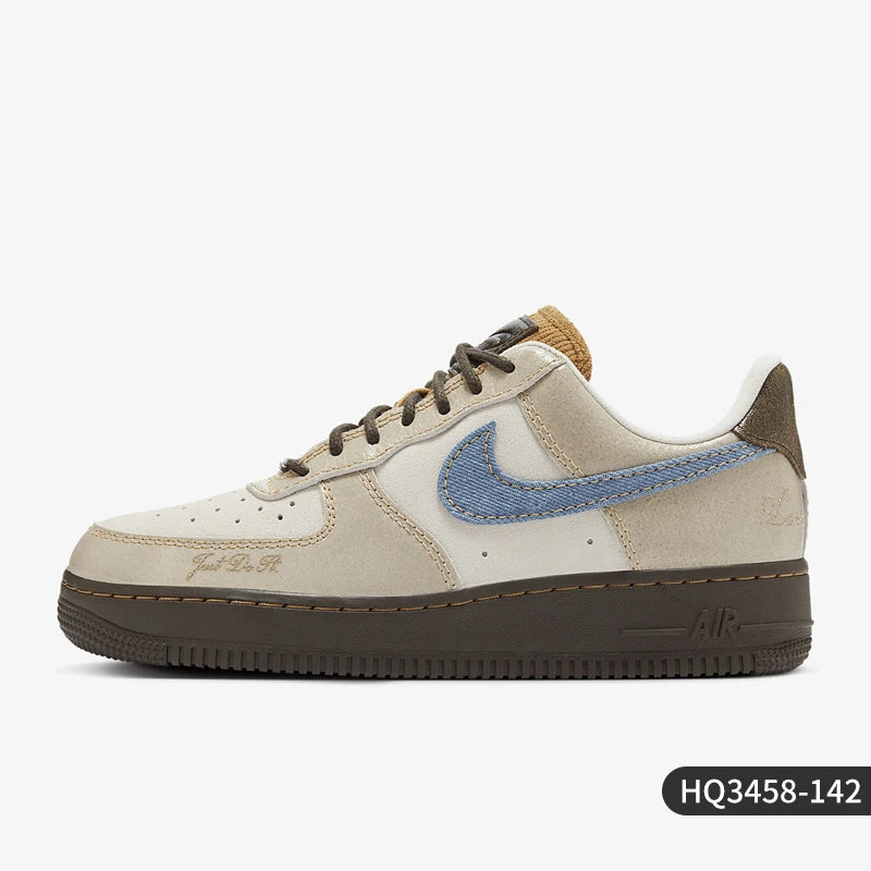 Nike Air Force 1 klassiske sneakers til kvinder med tyk sål og holdbar konstruktion HQ3458-142