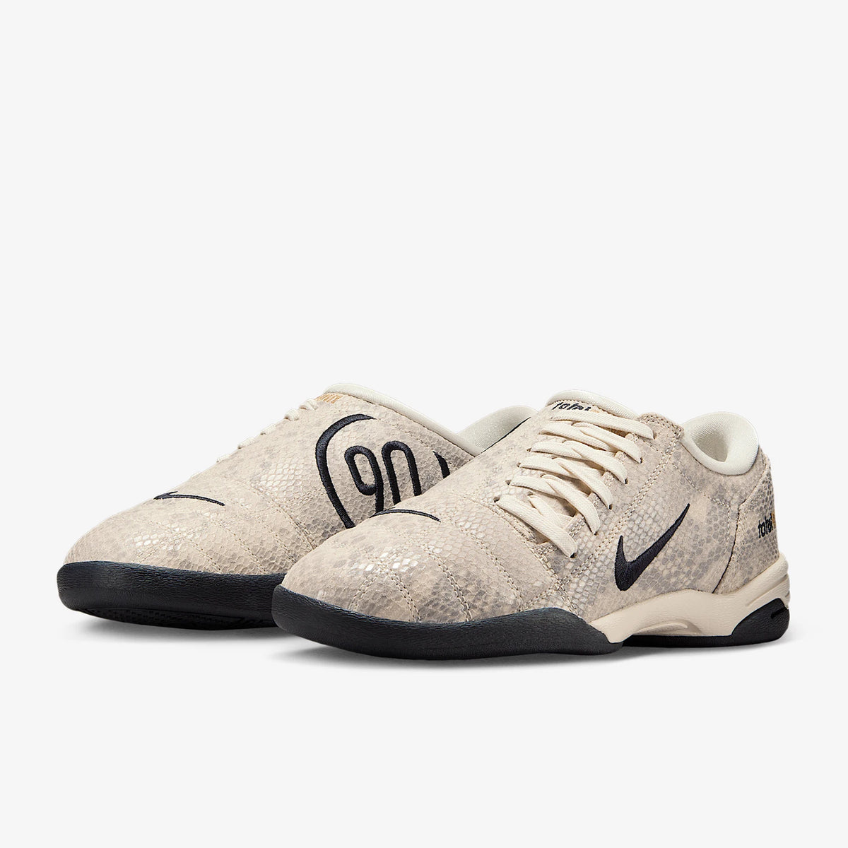 Nike Authentic Total 90 SE Retro slidstærke lave sportssko til kvinder IB4204-100