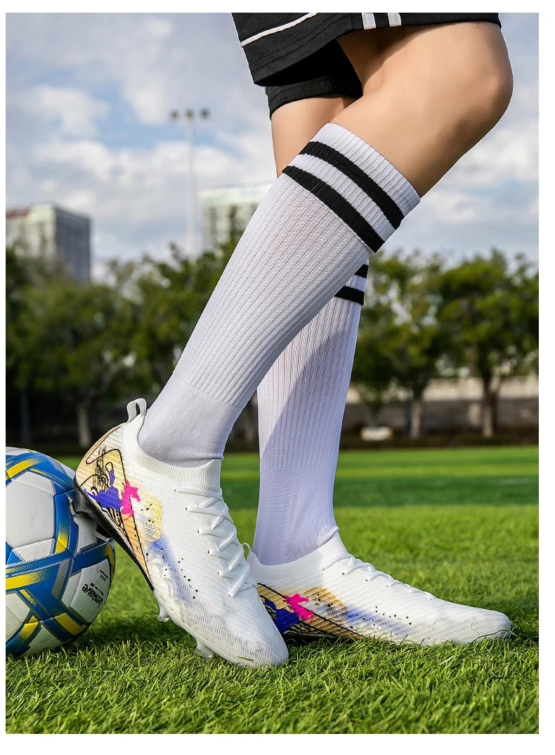 Nouvelles chaussures de football pour hommes, chaussures d'entraînement, chaussures de football à crampons longs, crampons de football ultralégers FG antidérapants pour l'extérieur, livraison directe