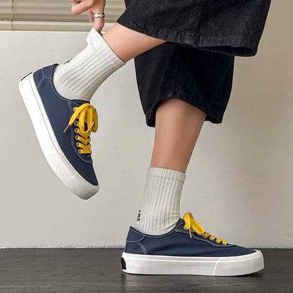 Oferta destacada: zapatos deportivos casuales para hombre, calzado de skate muy vendido para hombre, zapatillas de moda para uso diario y zapatos planos de lona para caminar