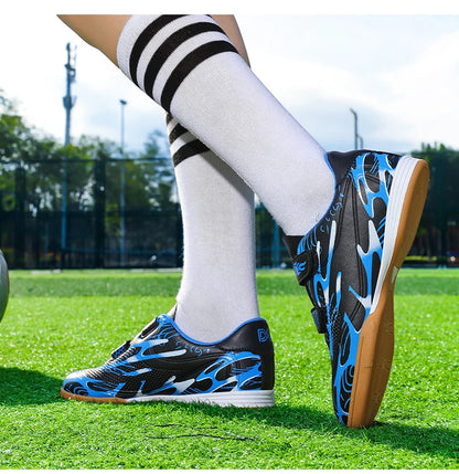 Zapatillas de fútbol infantiles para colegio, botas de fútbol profesionales con tacos para césped, calzado deportivo de entrenamiento para niños, botas de futsal y fútbol outdoor 28-38
