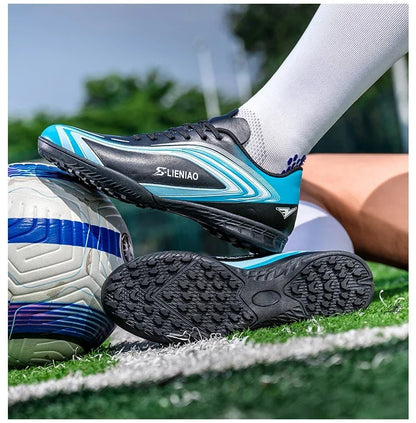 Nouvelles chaussures de football pour hommes, baskets de haute qualité, crampons de futsal pour gazon, chaussures de football d'intérieur très vendues, chaussures d'entraînement antidérapantes pour l'extérieur