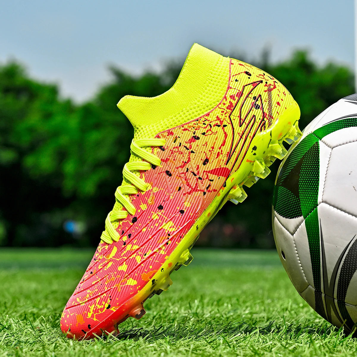 Chaussures de football unisexes AG FG, conception à crampons mixtes anti-casse, cuir synthétique souple, idéales pour les matchs de football amateur le week-end