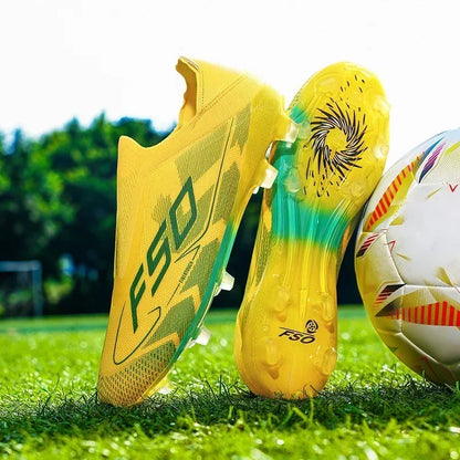 Nouvelles chaussures de football pour hommes, de haute qualité, très vendues, antidérapantes, mi-hautes, légères, pour l'extérieur, crampons de match, pour l'entraînement sur gazon.