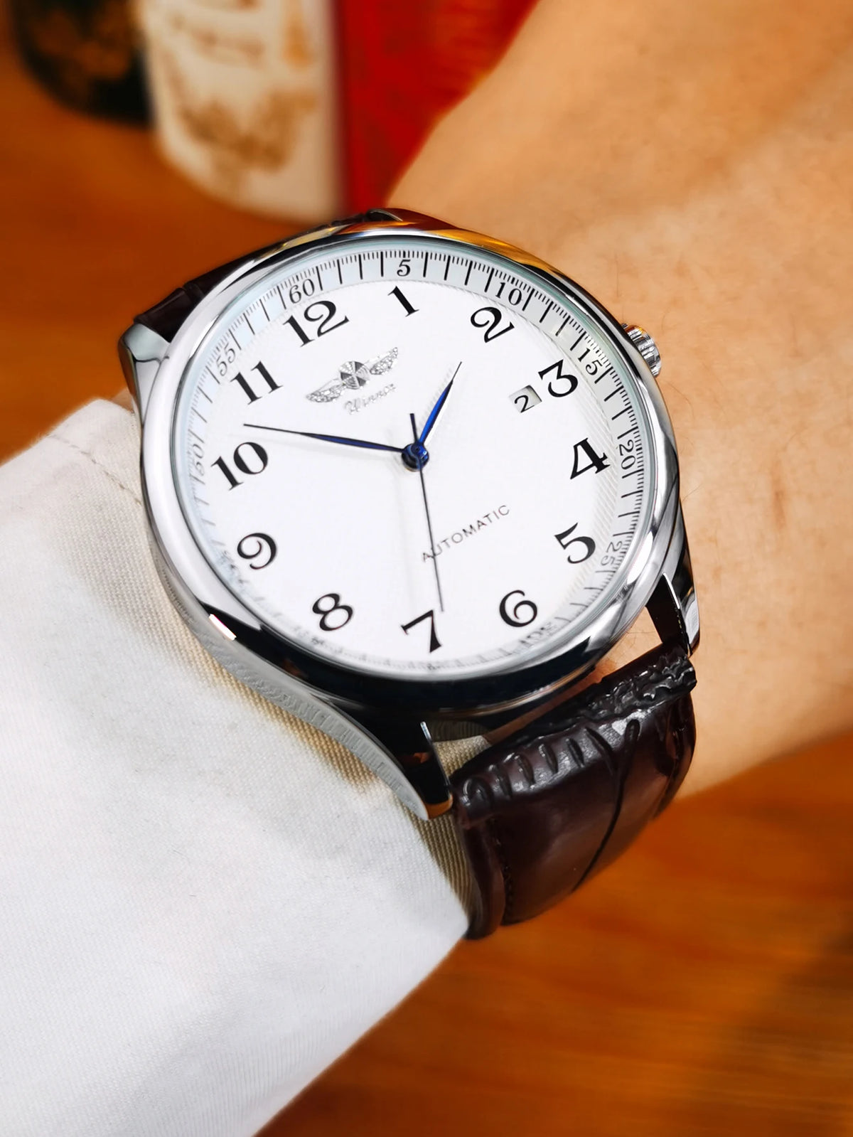 Relógio de homem WINNER – Estilo clássico, retro e elegante – Relógio mecânico automático com calendário – Marca de luxo, caixa em aço e bracelete em pele