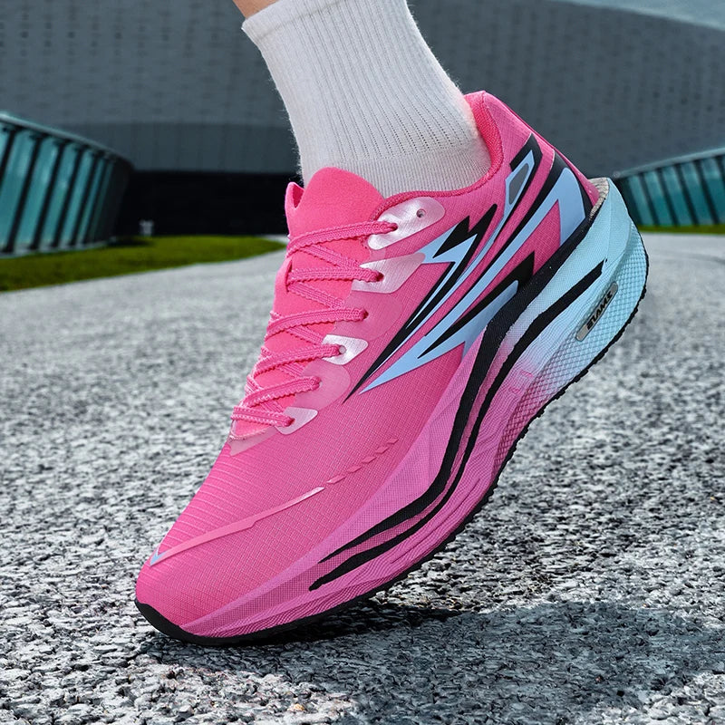 Unisex sportiniai bateliai. Madingi, su raišteliais, bėgimui skirti, amortizuojantys, neslystantys, atšokantys treniruočių bateliai. Nauji lauko sportiniai bateliai.