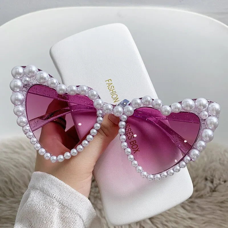 New In Luxury Fine Shimmering Love Pearl Sun Glasses Women Heart Glasses Casual Bling Sunglasses Lentes De Sol Mujer