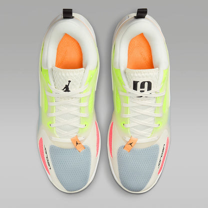 Nike Jordan herresko med stødabsorbering og holdbar ydeevne til basketball FQ3859-100