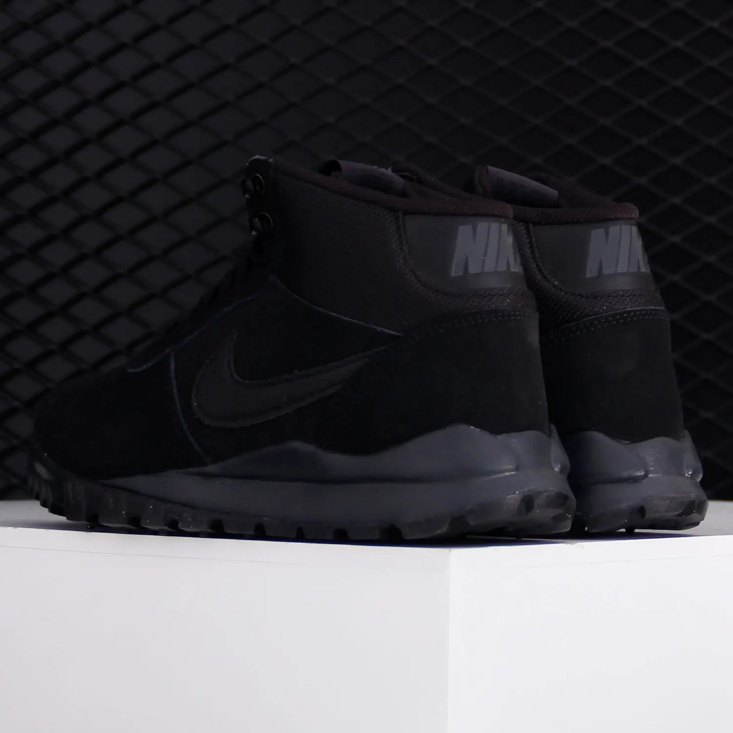 Zapatillas Nike auténticas New Hoodland Suede Outdoor resistentes a la abrasión 654888-090