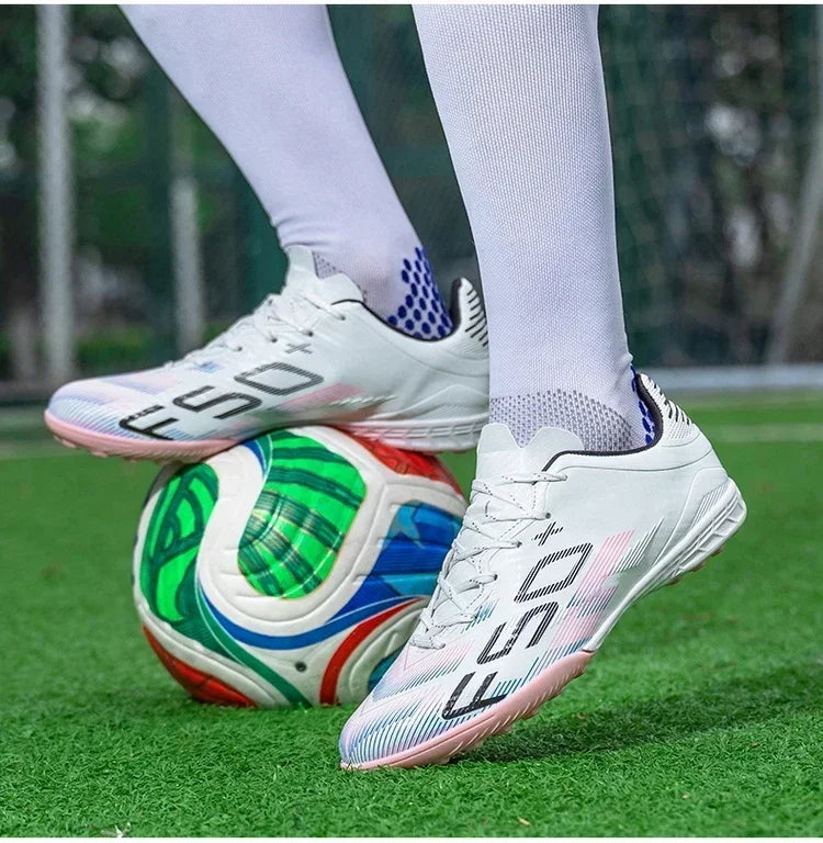 Nouvelles chaussures de football pour hommes, adaptées à la pratique sur gazon, ultralégères, antidérapantes, baskets de sport pour activités de plein air, chaussures de football professionnelles, chaussures d'entraîne