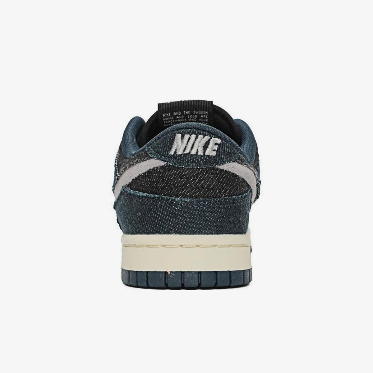 Nike Genuine Dunk Low Outdoor Classic lage sneakers voor dames HF1985-400