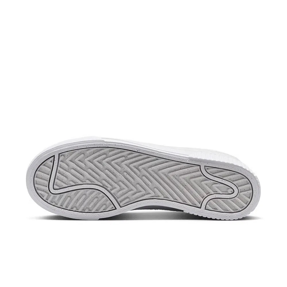 Nike Court Legacy Lift – Højdefremhævende såldesign, komfortabel skridsikker støddæmpning, slidstærke sportssko FZ2606-100