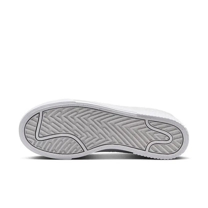 Nike Court Legacy Lift – Højdefremhævende såldesign, komfortabel skridsikker støddæmpning, slidstærke sportssko FZ2606-100