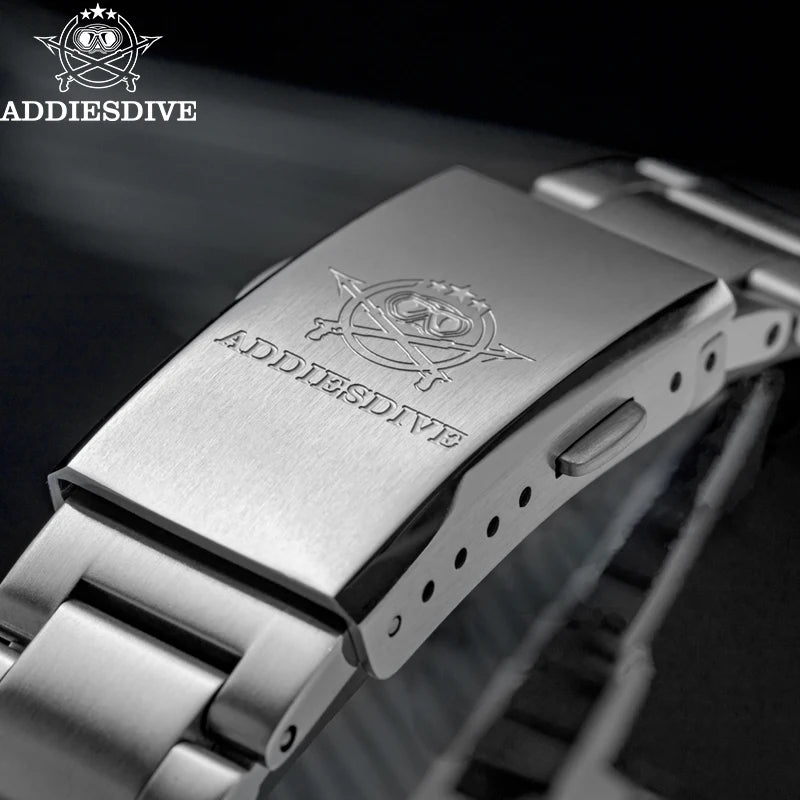 Relógio de homem ADDIESDIVE em aço, estilo de luxo, equipado com vidro abaulado, movimento de quartzo e revestimento luminescente azul BGW9; resistente à água até 100 ATM, indicação analógica – Modelo AD2066