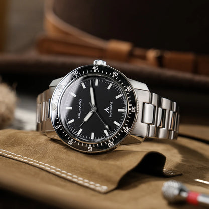 MILITADO  ML25 Quartz Dive Watch VH31 Sweep Second Sapphire Crystal 200M Waterproof BGW9 Lume Ceramic Bezel Men Watch