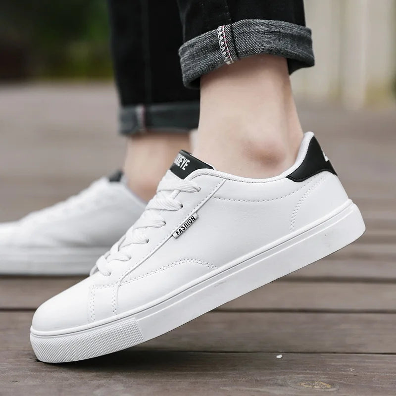 Men's Casual Skateboarding Shoes White Shoes Outdoors Leisure Sneakers Breathable Walking Shoes Flat Shoes Chaussure Homme 39-48