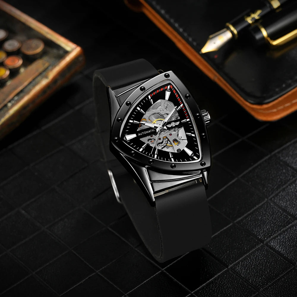 Relógio automático para homem WINNER, design esqueleto triangular, ponteiros luminescentes, bracelete em borracha, estilo militar, relógio mecânico de luxo